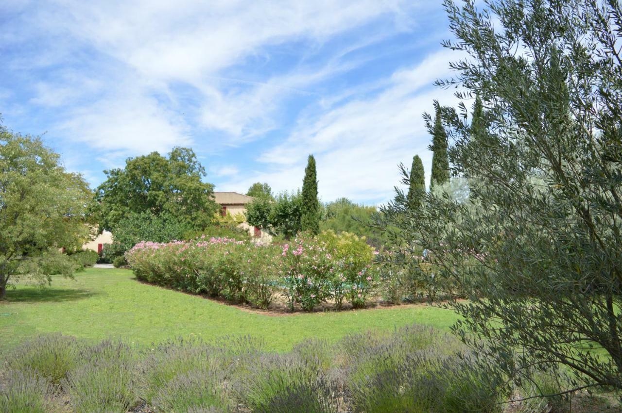 Le Clos Des Freres Gris Bed and Breakfast Aix-en-Provence Eksteriør billede