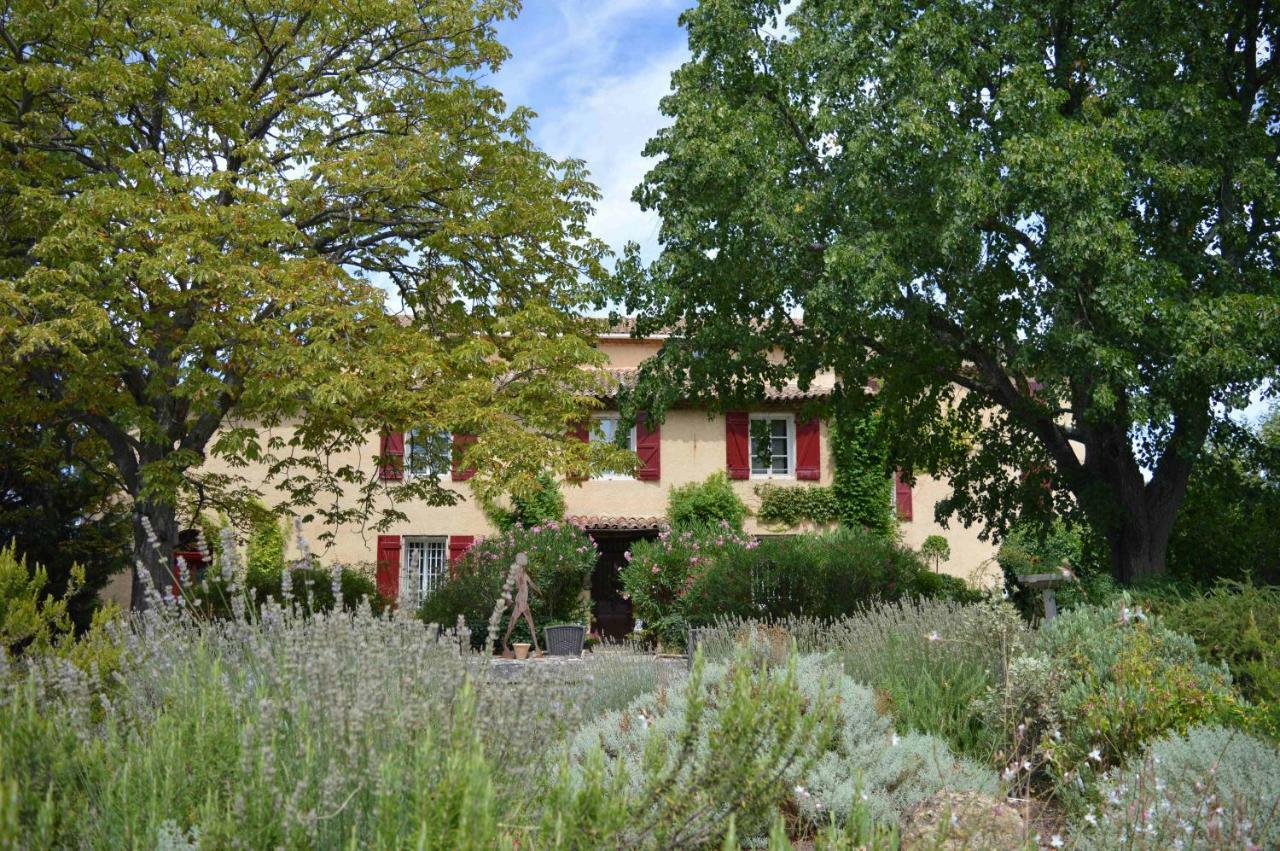 Le Clos Des Freres Gris Bed and Breakfast Aix-en-Provence Eksteriør billede